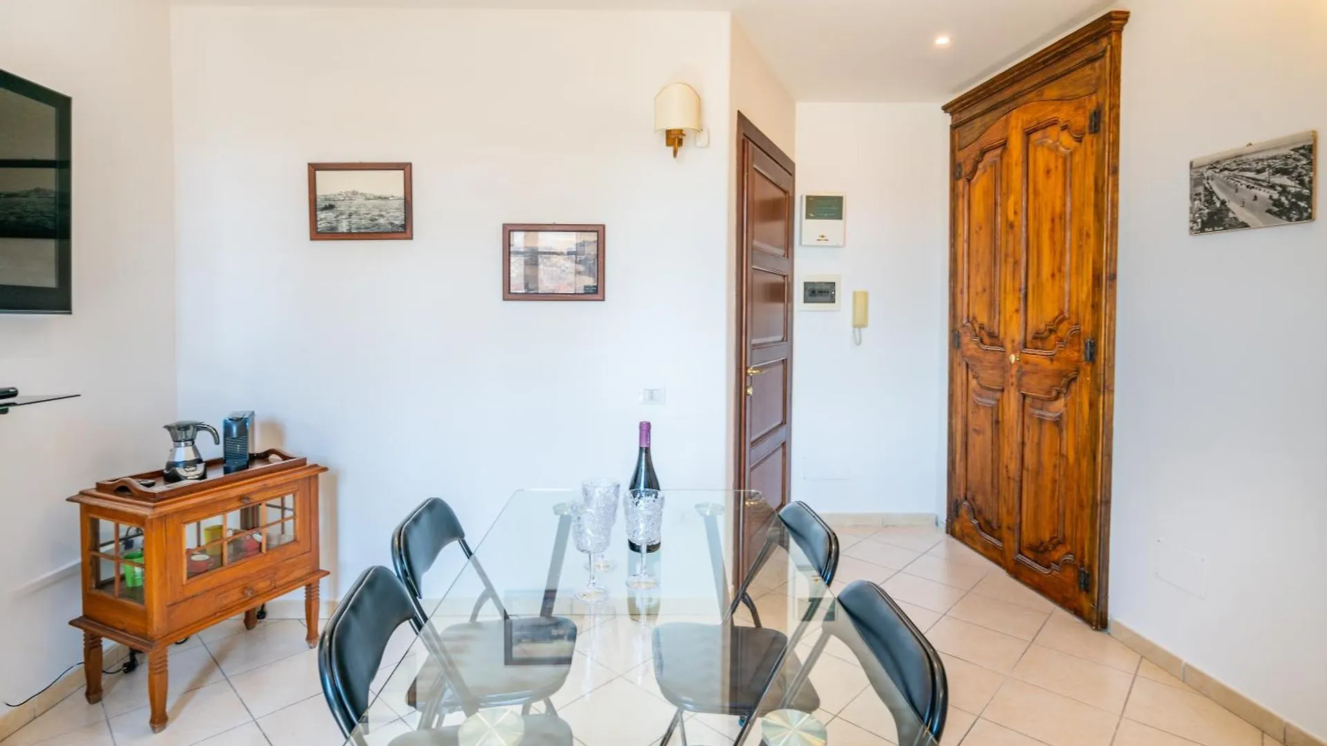 Apartamento Palazzo Boyer - Marina - 6 Posti Cagliari 0*,  Italia